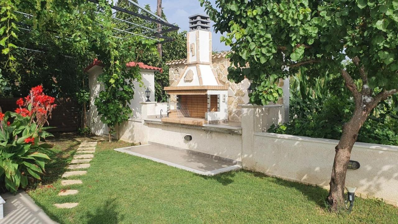 Zissis Villa & Pool 5Min Drive To Beach Kato Yerakarion ภายนอก รูปภาพ